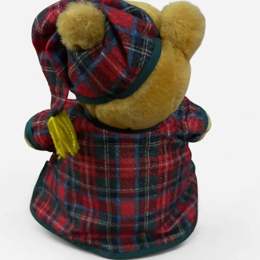 VTG 90s Winnie the Pooh stuffed animal plush plaid nightgown winter Christmas